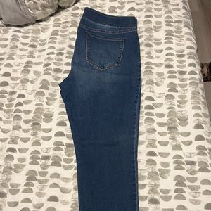 Old Navy Rockstar Jeggings Size 16 S